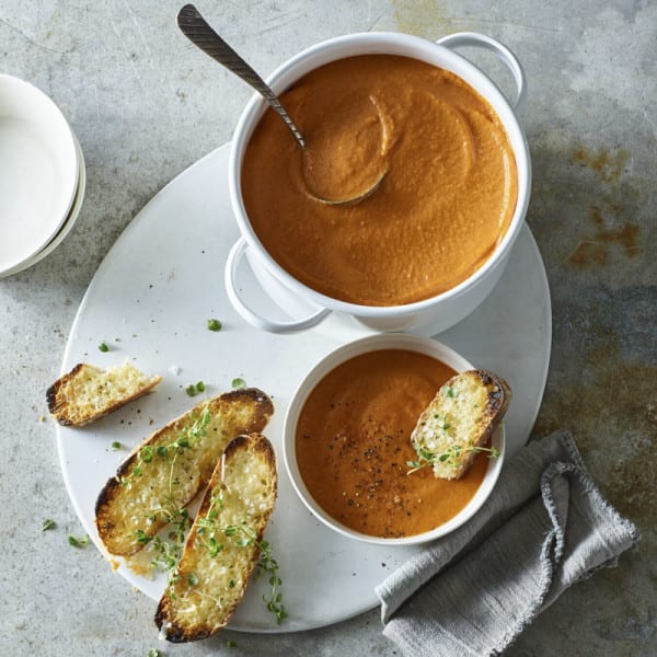 Photo of Tomato Soup with Garlic-Cheddar Toasts by WW