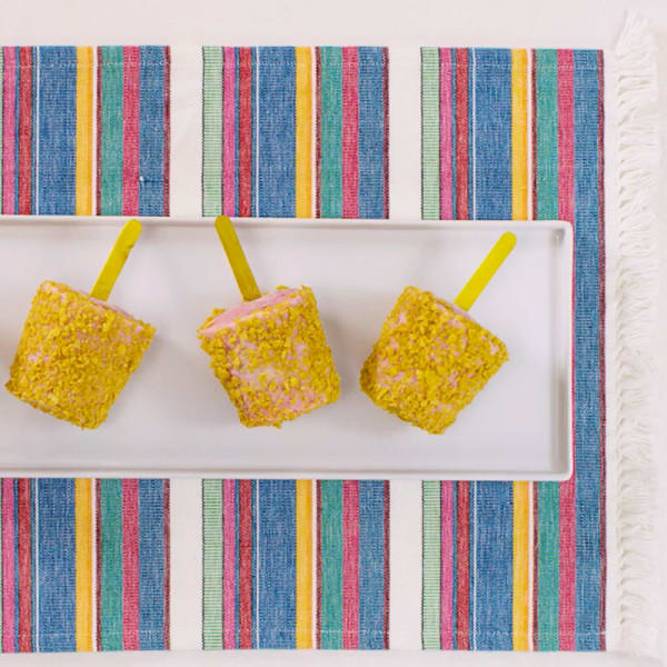 Photo de Popsicles au gâteau sablé et aux framboises par WW
