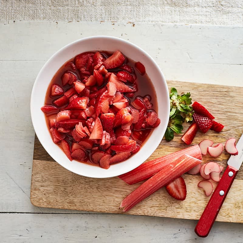Photo de Compote aux morceaux de fraises et de rhubarbe par WW