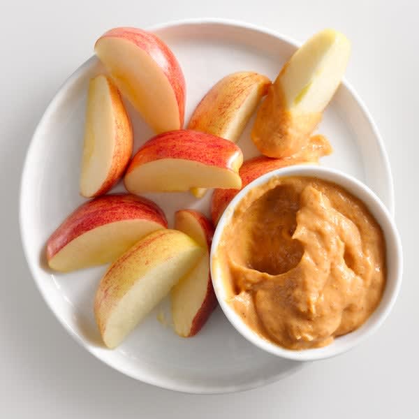 Photo of Apple Wedges with Pumpkin Spice Dip by WW