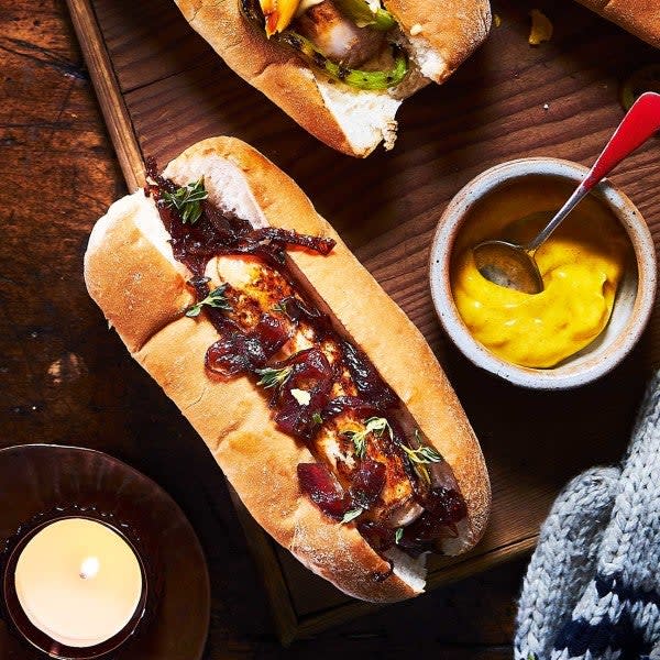 Photo de Hot-dog aux oignons caramélisés et au thym par WW