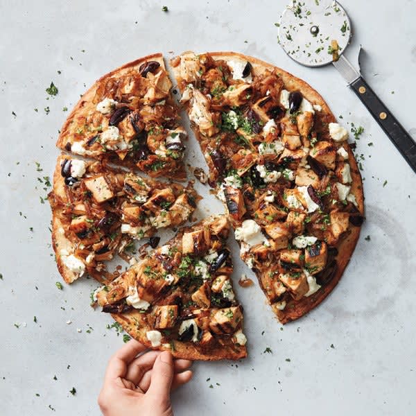 Photo of Chicken, caramelized onion & goat cheese pizza by WW