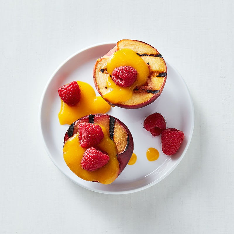 Photo de Fruit à noyau grillé et sauce à la mangue fraîche par WW