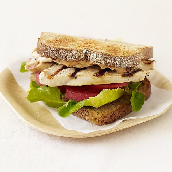 Photo de Sandwich au poulet grillé avec mayonnaise chipotle par WW
