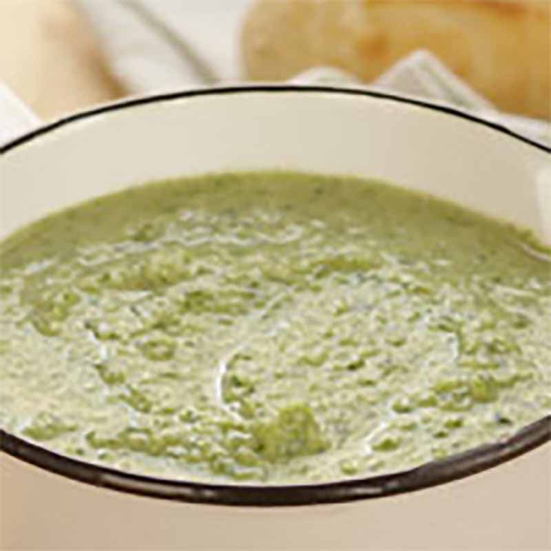 Photo de Soupe aux brocolis et épinards avec sauce gremolata par WW