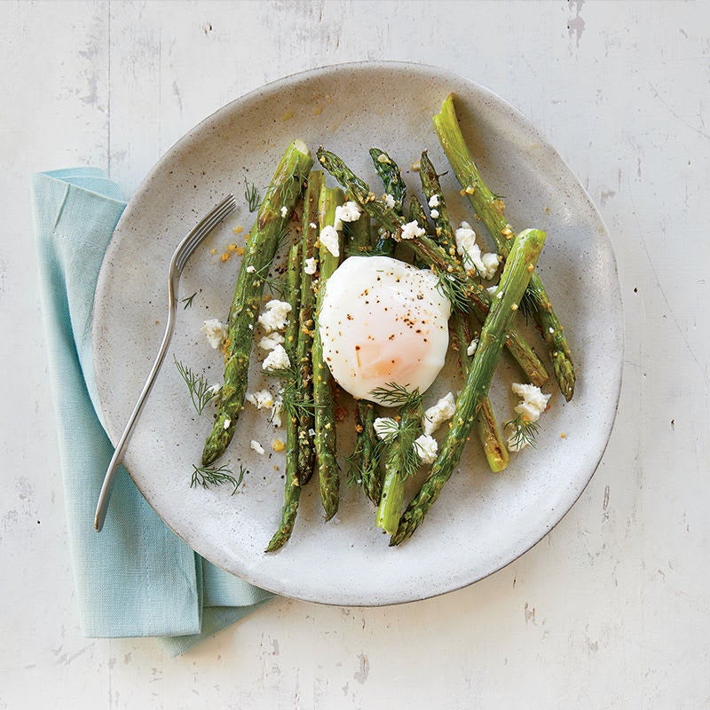 Photo of Roasted asparagus with poached eggs and goat cheese by WW
